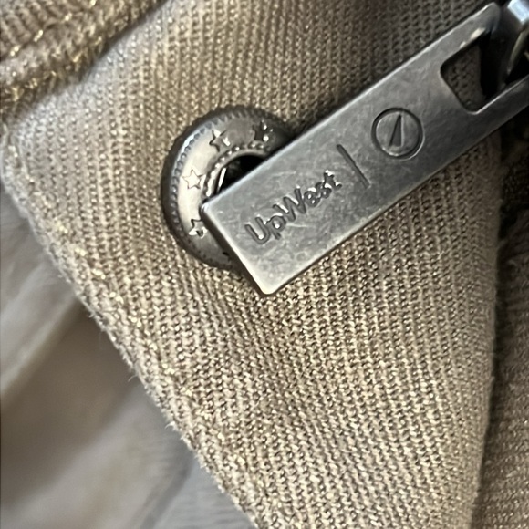 Upwest Cropped Ecohemp Twill Jacket Taupe Tan Hemp and recycled polyester small - Picture 13 of 16